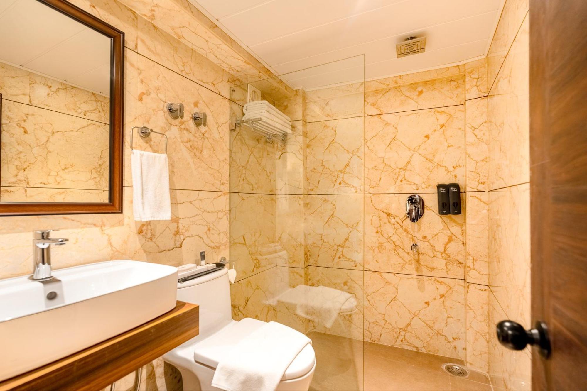 Summit Mall Stone Hotel Dardzsiling Kültér fotó